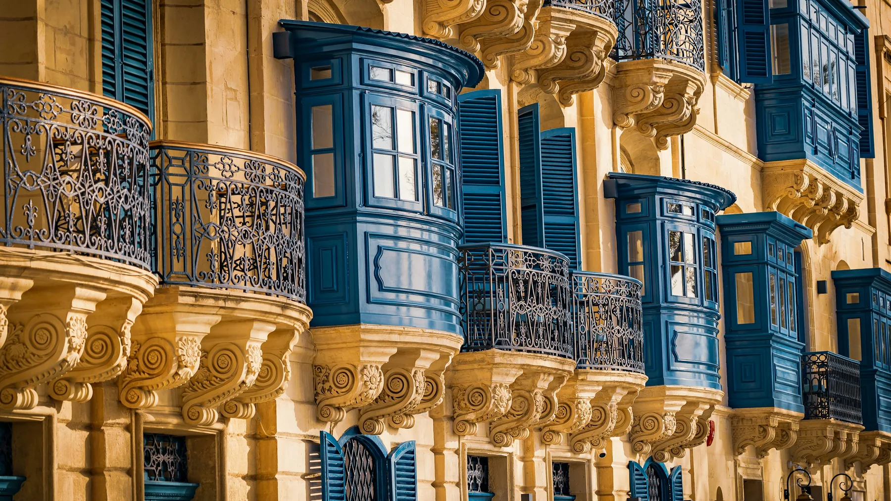 Malta Property in 2025: Prices, Yields, AIP Rules, SDAs — What Buyers Need to Know
