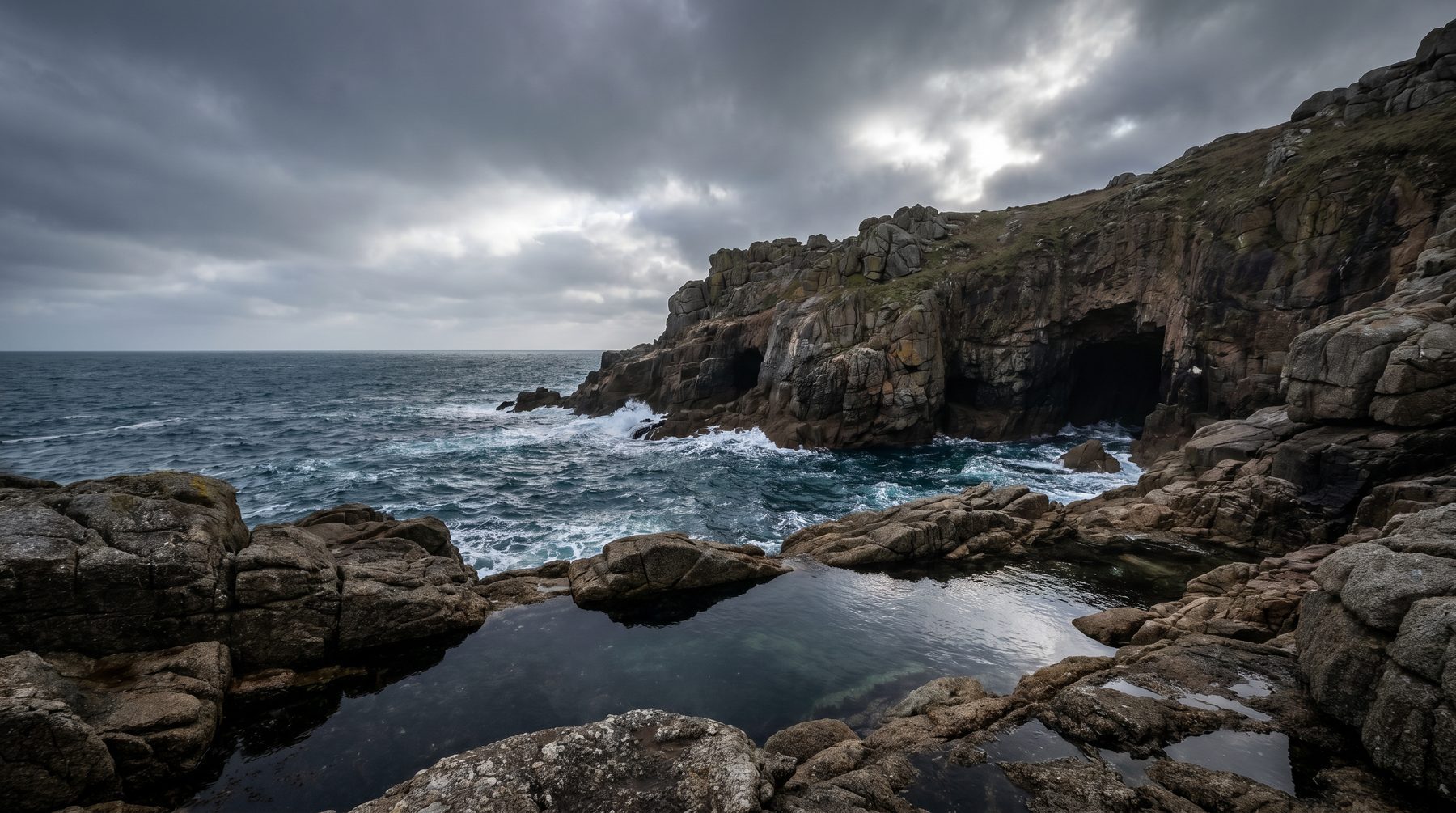 Jersey granite cliffs and sea caves — Jersey