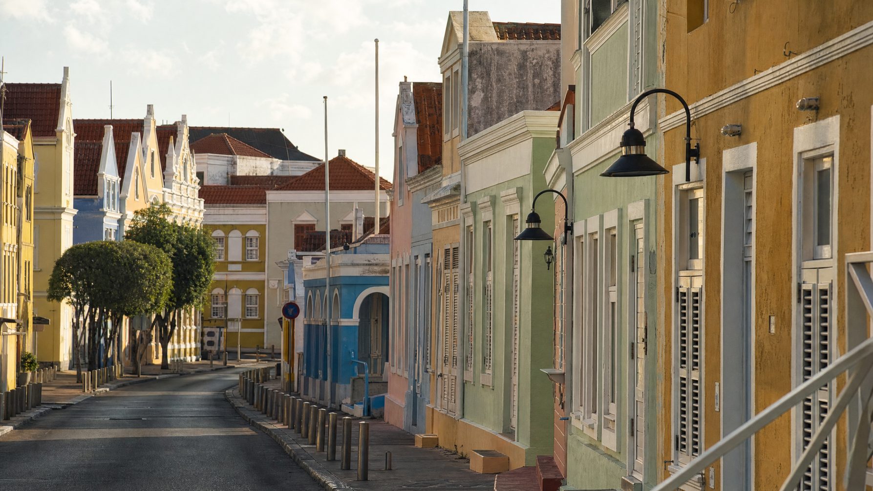 Pietermaai street and Dutch Caribbean architecture