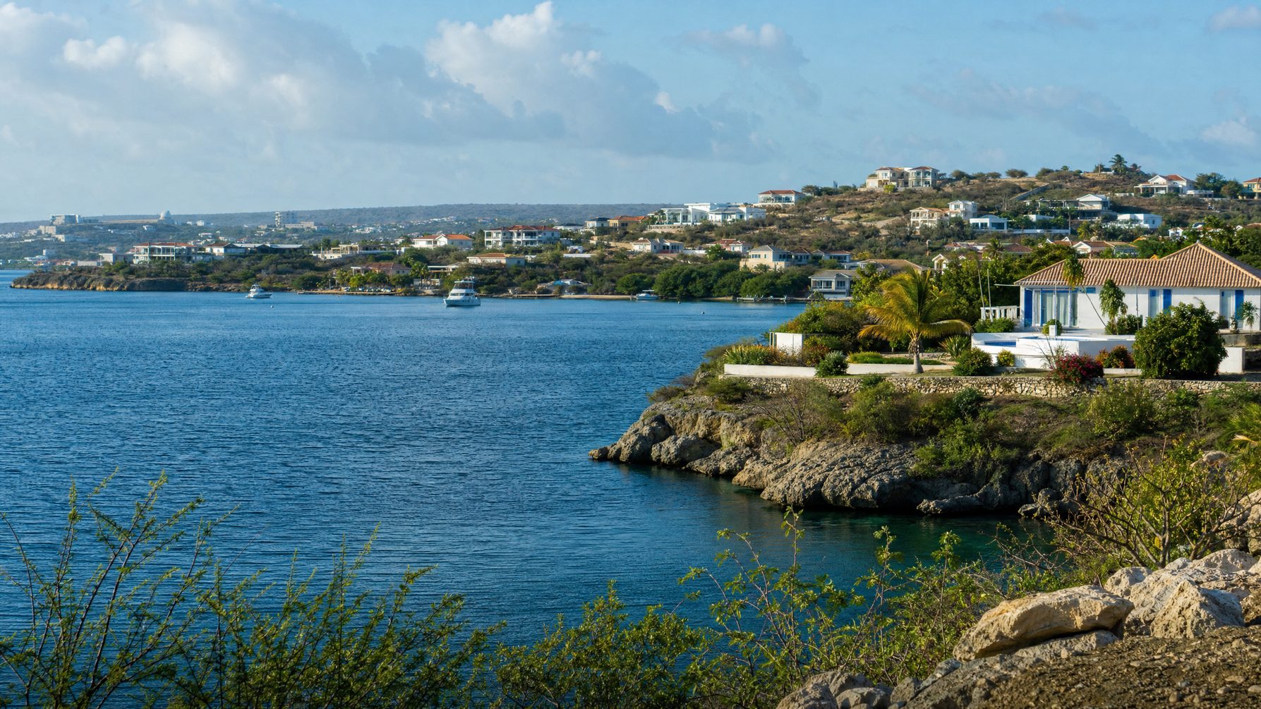 Spanish Water and Curaçao residential coastline